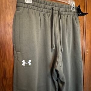 NWT Under Armour Men’s‎ Rival Fleece Joggers Loose Small Army Green